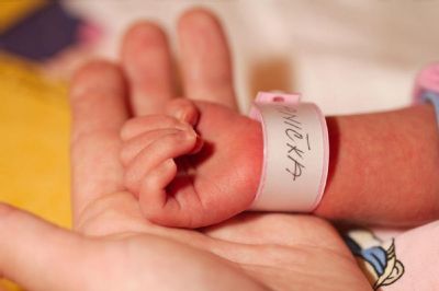 V Nemocnici AGEL Jeseník se v prvním pololetí roku 2021 narodilo 138 dětí. Nejplodnějším měsícem byl březen