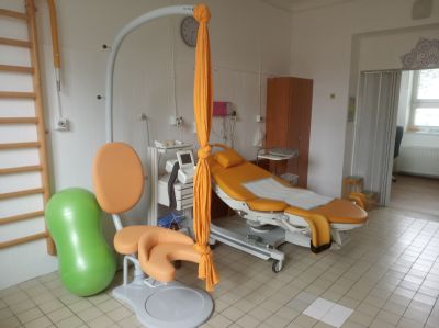 Gynekologicko-porodnické oddělení Nemocnice AGEL Jeseník nabízí rodičkám novinku v podobě Multitrac systému